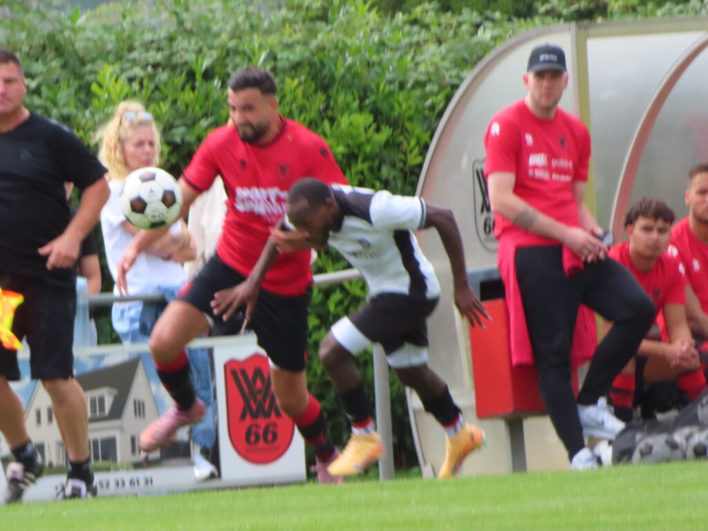 AVW'66 wint eerste bekerwedstrijd van Zuid Arnhem met 4-2