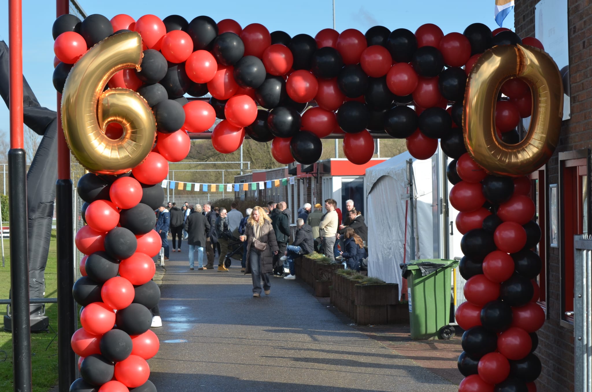AVW'66 wint jubileum wedstrijd tegen Groessen 4-2